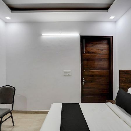 Townhouse Cloud Bay Hotel Gurgaon Exterior foto