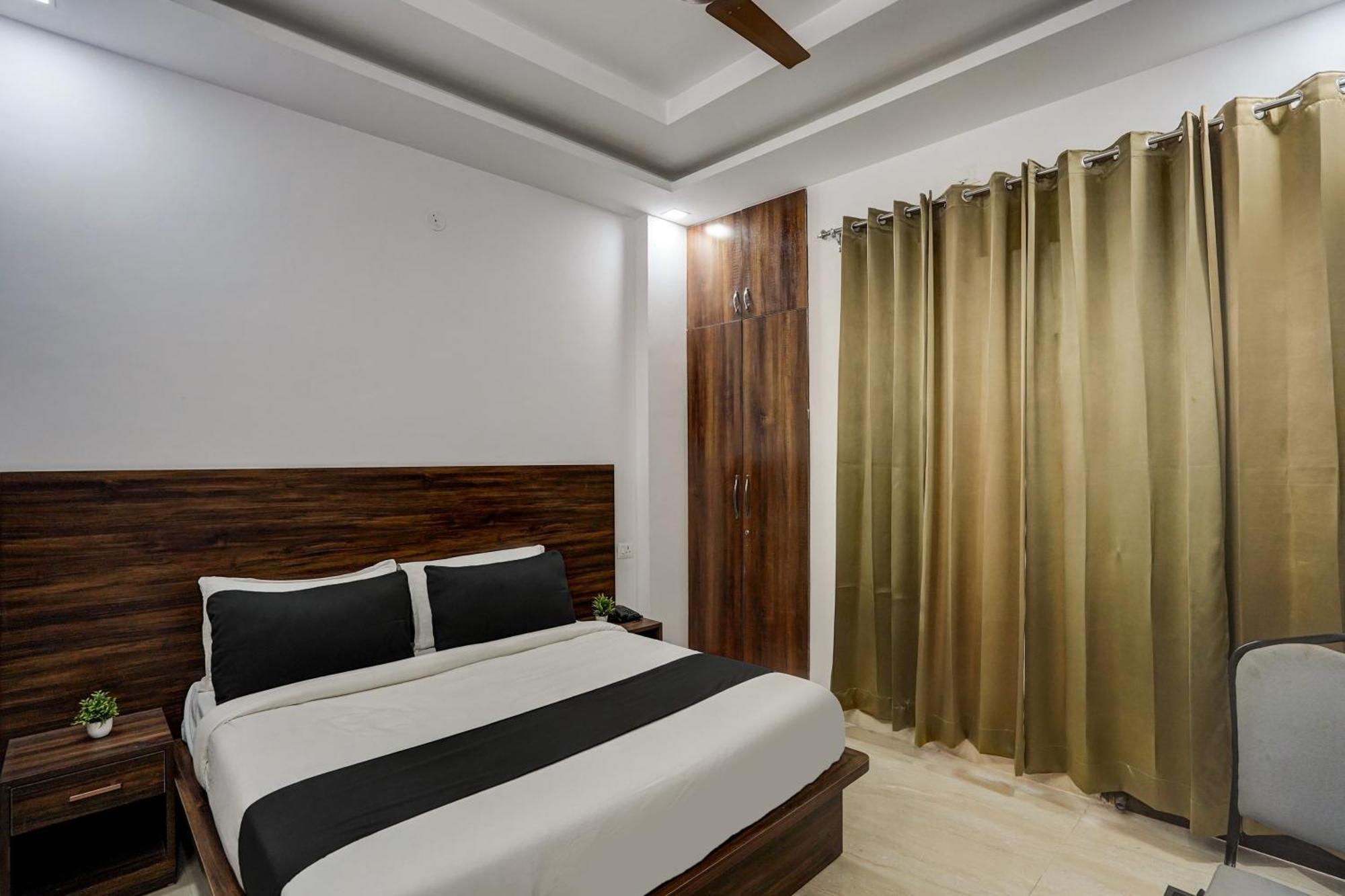 Townhouse Cloud Bay Hotel Gurgaon Exterior foto